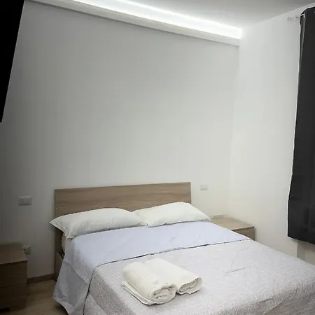 Apt. N. 5 * Milánó